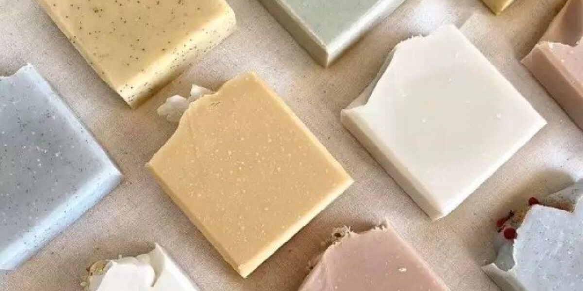 Organic handmade whitening facial bar soap manufacturer