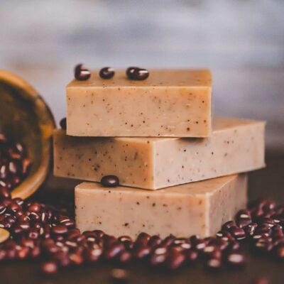Deep cleansing whitening moisturizing bar soap supplier