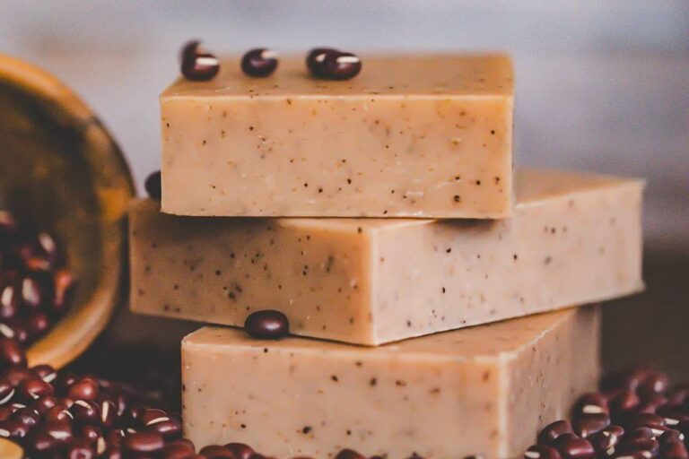 Deep cleansing whitening moisturizing bar soap supplier