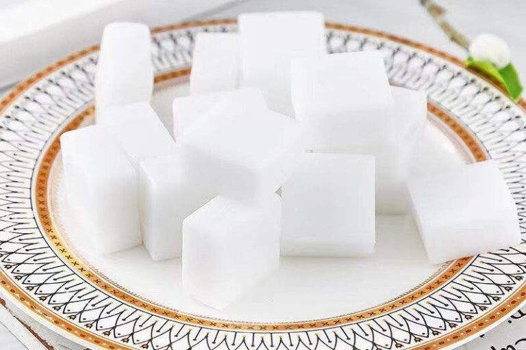 Private label handmade transparent white soap base factory