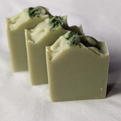 Whitening and moisturizing natural soap for skincare use